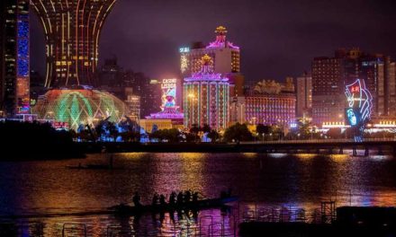 Macau Gambling Revenues Drop for First Time since July 2016